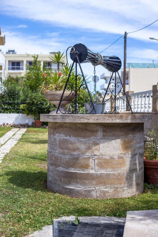 Jimmy's Garden Hotel
