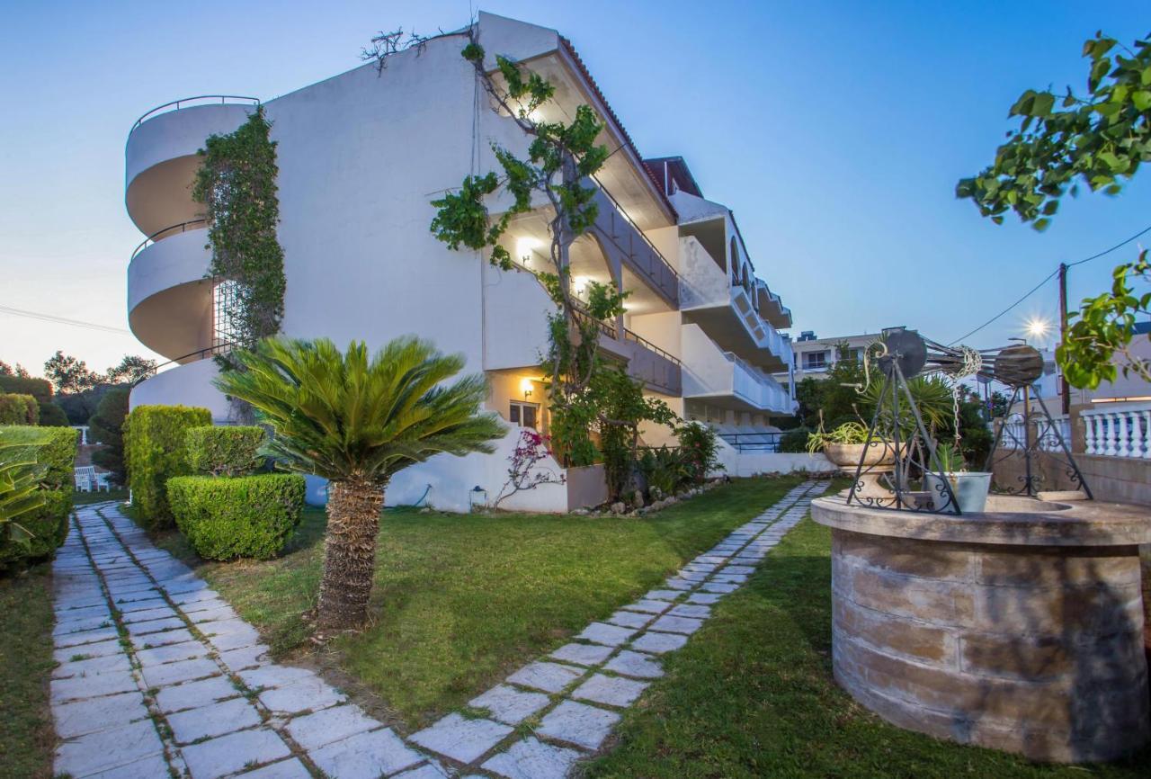 Jimmy's Garden Hotel