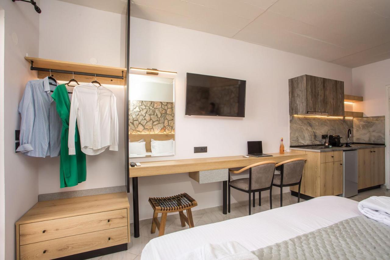 Jimmy's Garden Hotel 3*